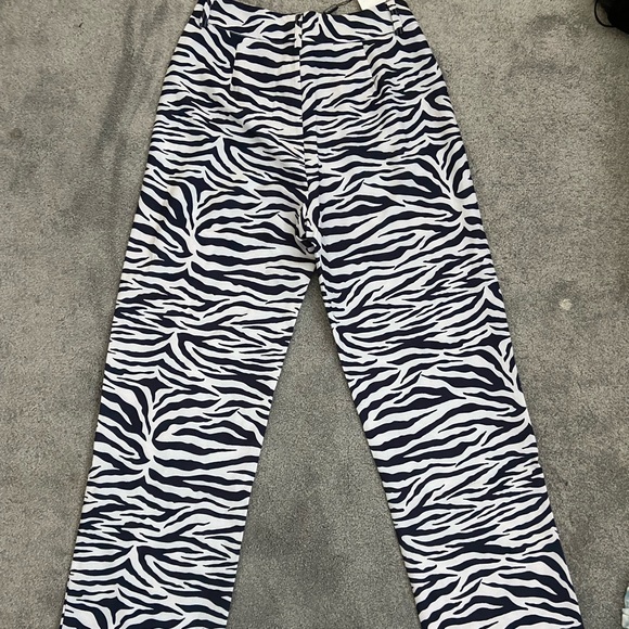Zebra print pants from Shekou - Picture 3 of 7